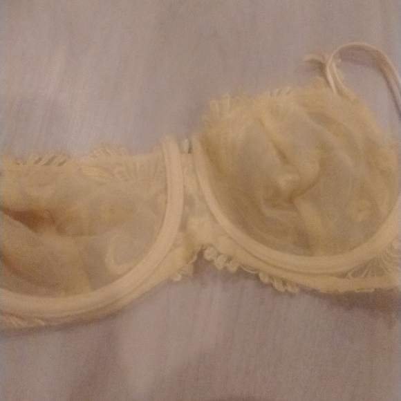 Sexy flirty  lace yellow‎ bra - Picture 6 of 7